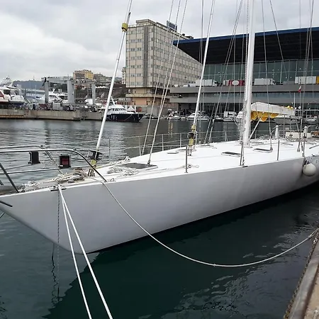 Botel Christine Genova