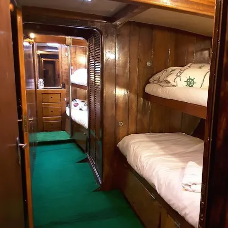 Botel Christine Genova