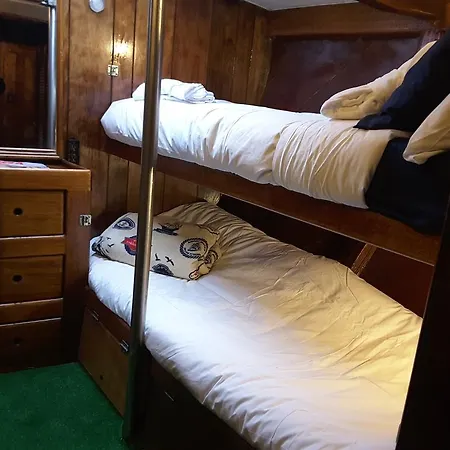 Botel Christine *
